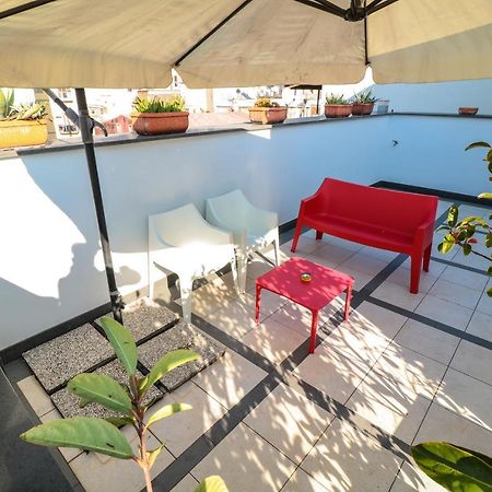 Terrazze Del Lungomare Bed & Breakfast Наполи Екстериор снимка