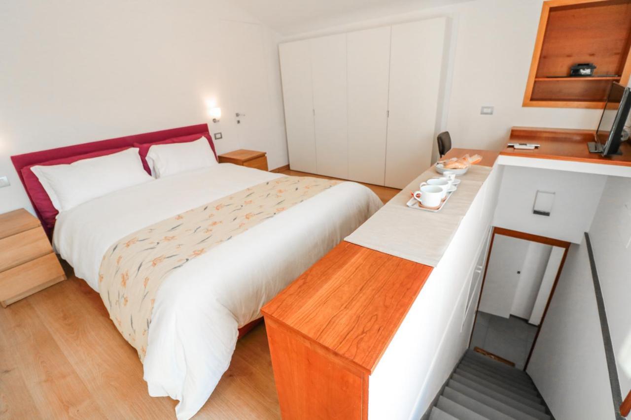 Terrazze Del Lungomare Bed & Breakfast Наполи Екстериор снимка