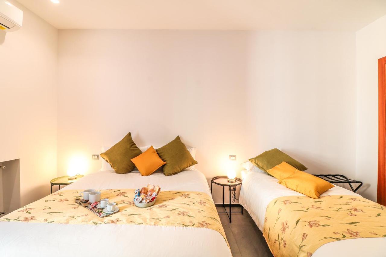 Terrazze Del Lungomare Bed & Breakfast Наполи Екстериор снимка
