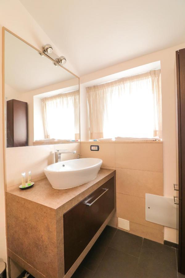Terrazze Del Lungomare Bed & Breakfast Наполи Екстериор снимка